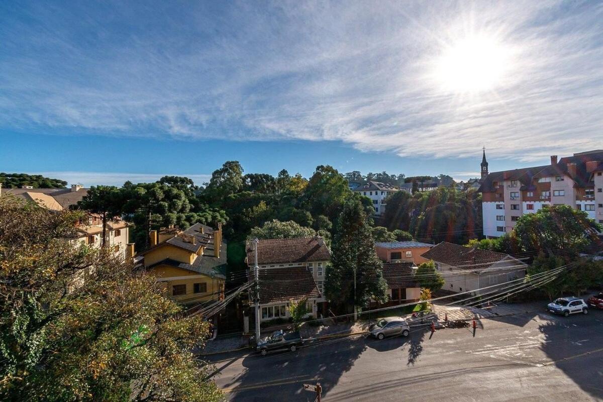 Rosa Edificio Giovani Pizetta Apartment Gramado Exterior foto